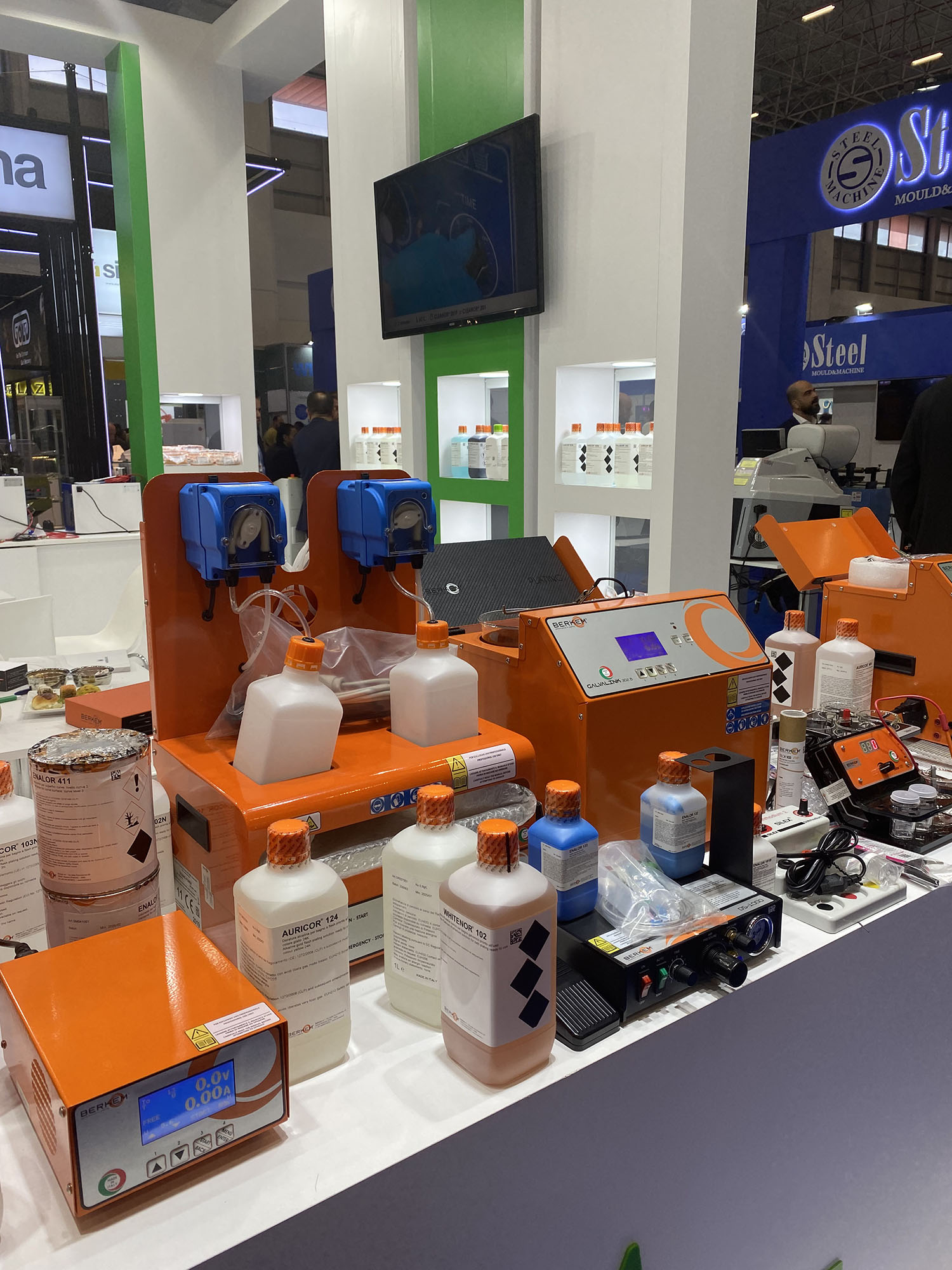 IMG_8254.jpeg (460 KB)